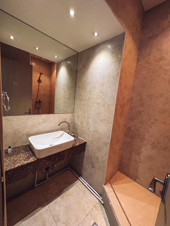 It Hotel Tumanyan Street Jereván Kültér fotó
