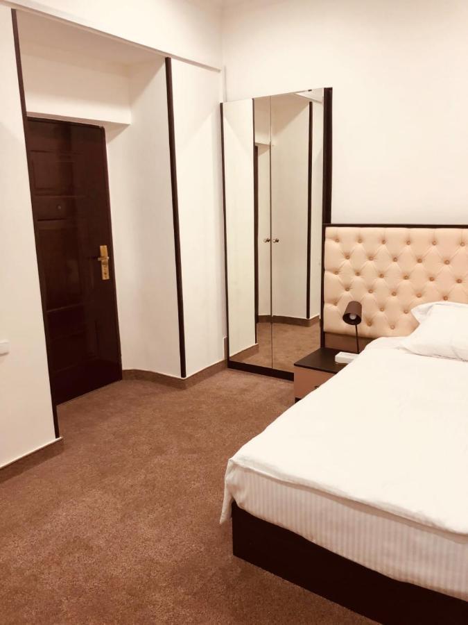 It Hotel Tumanyan Street Jereván Kültér fotó